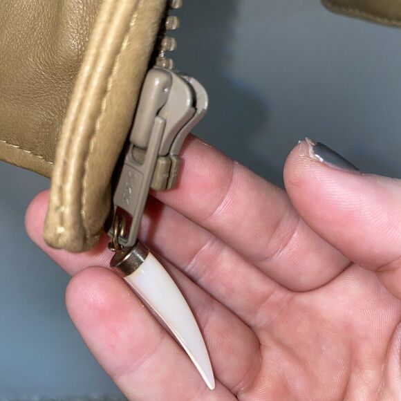 Lone Pine Womens Tan Leather Bomber Jacket Size Small - Picture 11 of 12